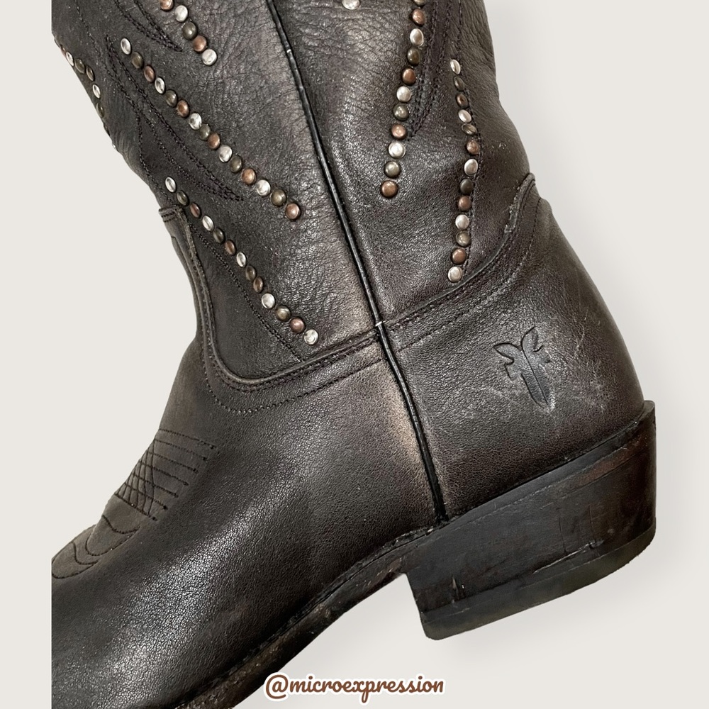 $399 Frye Billy Stud Pull On Distressed Boho Festival Cowboy Boots - Picture 13 of 15